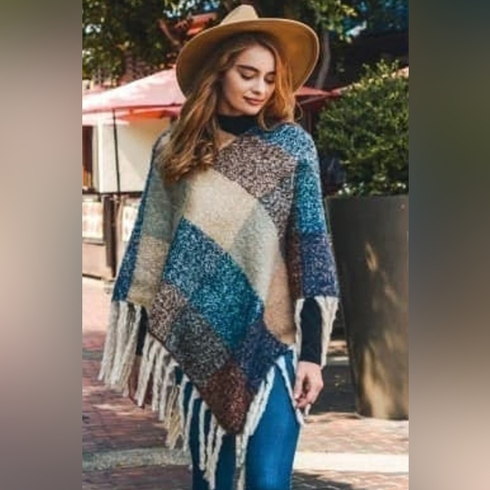 Color Block Tassel Poncho